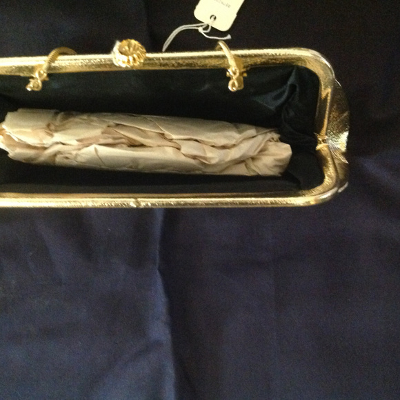 Vintage Gold Clutch Purse - Picture 3 of 3